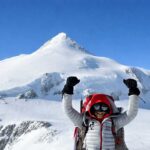 Antarctica: An Extraordinary Adventure in the Frozen Continent