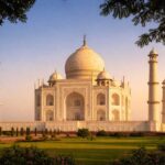 The Beauty of the Taj Mahal, a World Heritage Full of Love Stories and History