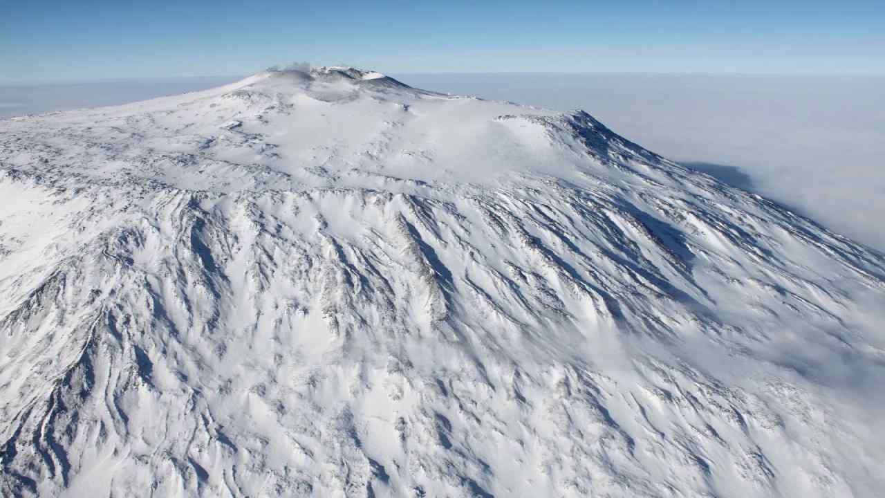 Mount Erebus Hides Antarctica's Incredible Permanent Lava Lake Wonder