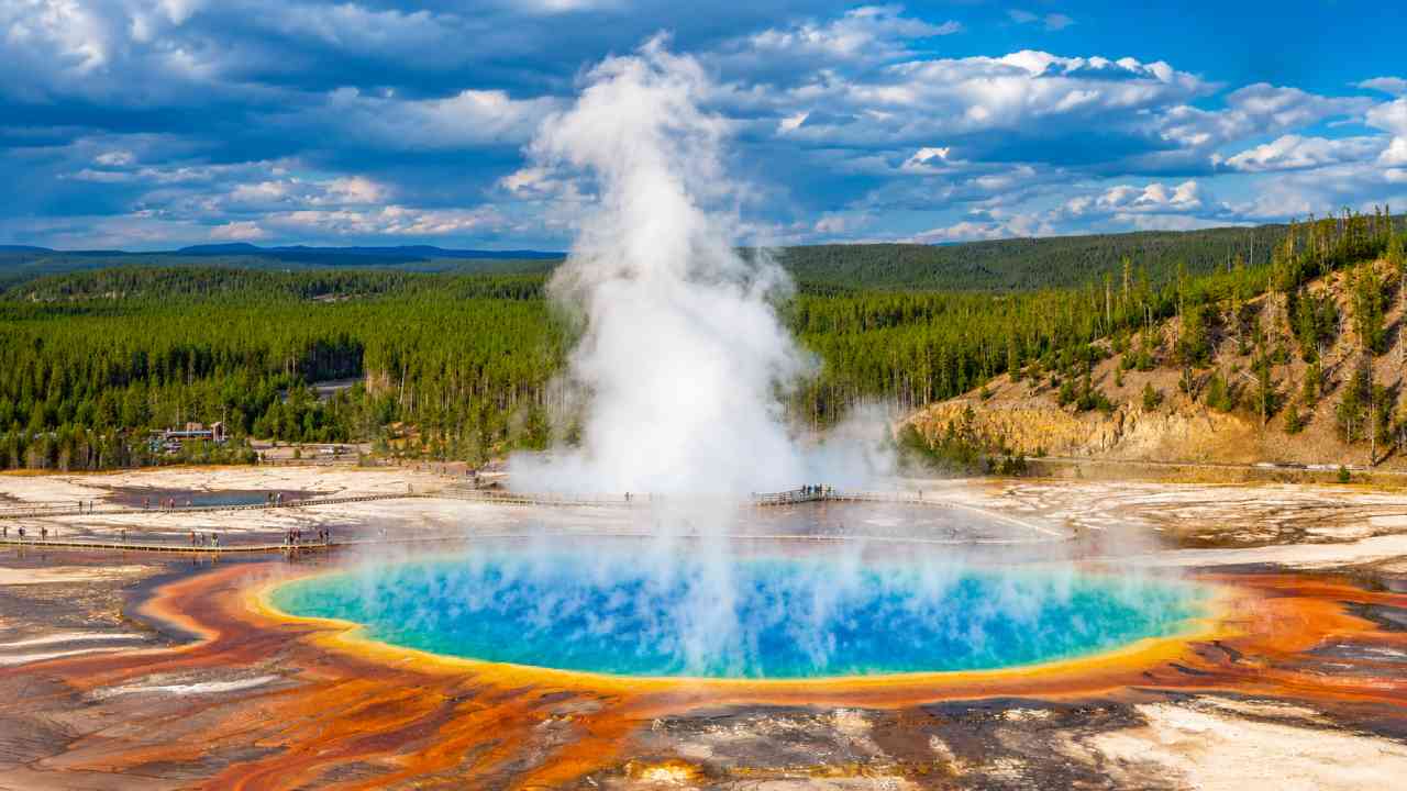 Discover Grand Prismatic Spring, Yellowstone’s Surreal Rainbow Pool