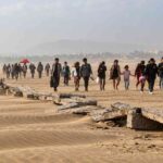 A 400-Year-Old Ming Dynasty Bridge Reappears from Poyang Lake
